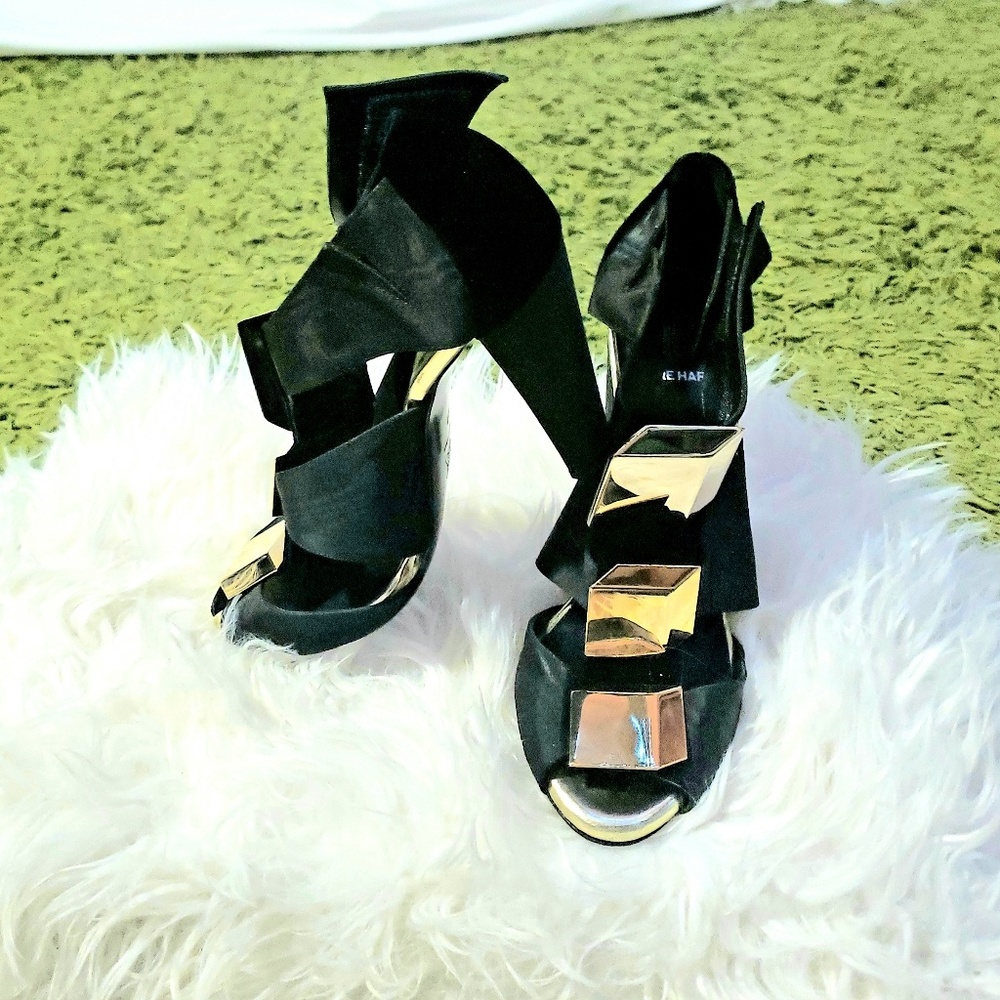 ! ❌ Pierre Hardy Chunky Heel Pumps!